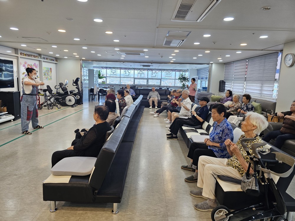 /user/g/gooddaycare/editor/2509/88a2823f35990bccc64269dd2e810134_1758517872_3722.jpg 이미지크게보기