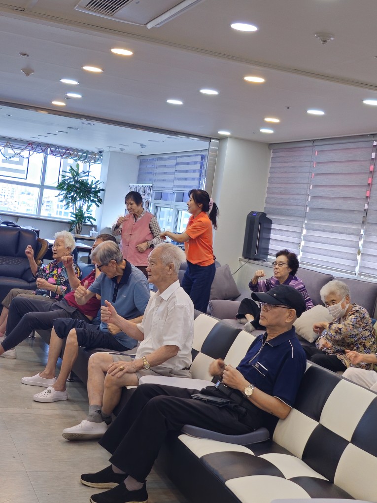 /user/g/gooddaycare/editor/2509/88a2823f35990bccc64269dd2e810134_1758517872_5799.jpg 이미지크게보기