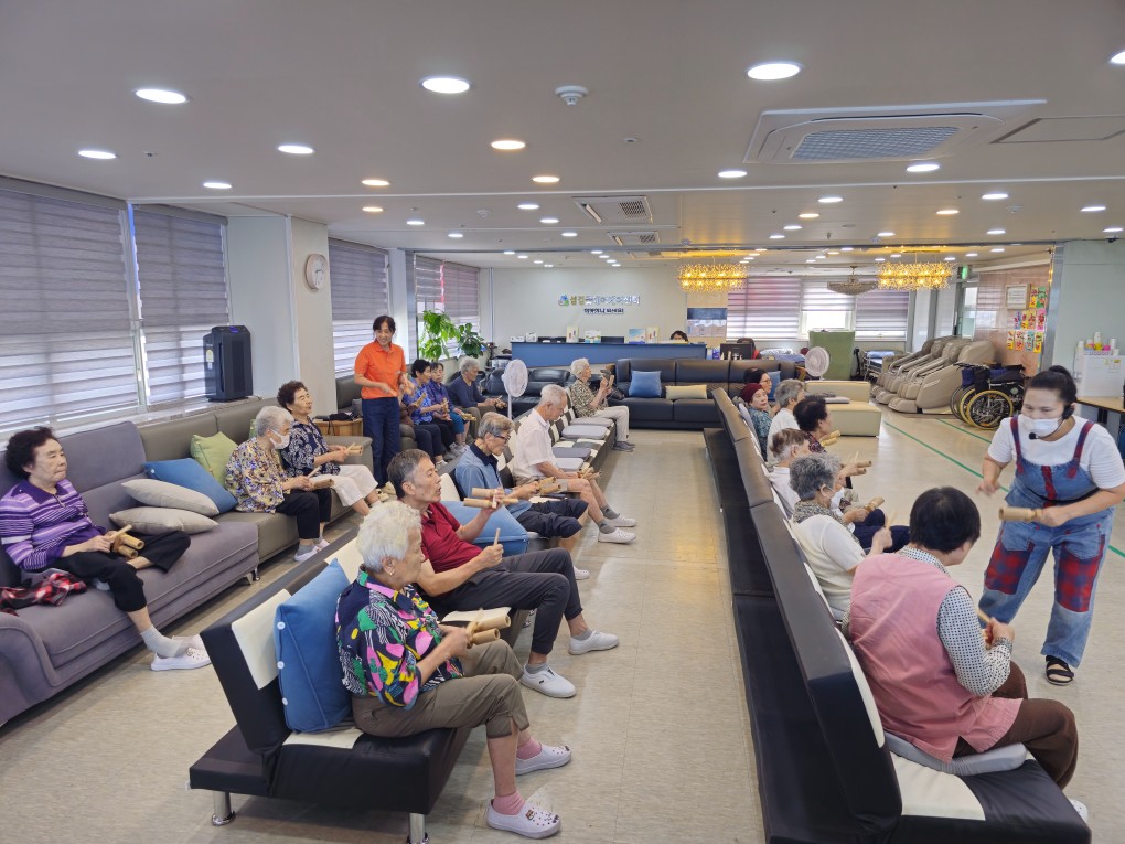 /user/g/gooddaycare/editor/2509/88a2823f35990bccc64269dd2e810134_1758517873_3223.jpg 이미지크게보기