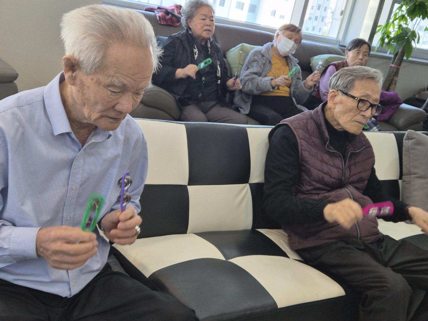 /user/g/gooddaycare/editor/2511/7996c496e5aa45557a8ac17d3940f196_1763433917_1588.jpg 이미지크게보기