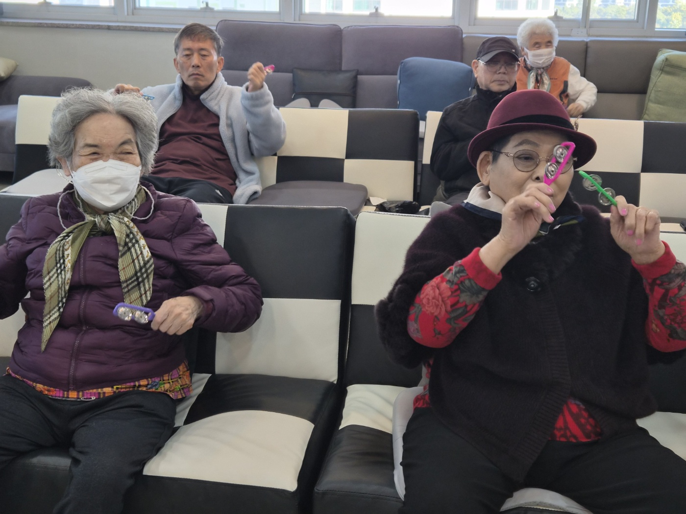 /user/g/gooddaycare/editor/2511/7996c496e5aa45557a8ac17d3940f196_1763433917_5251.jpg 이미지크게보기