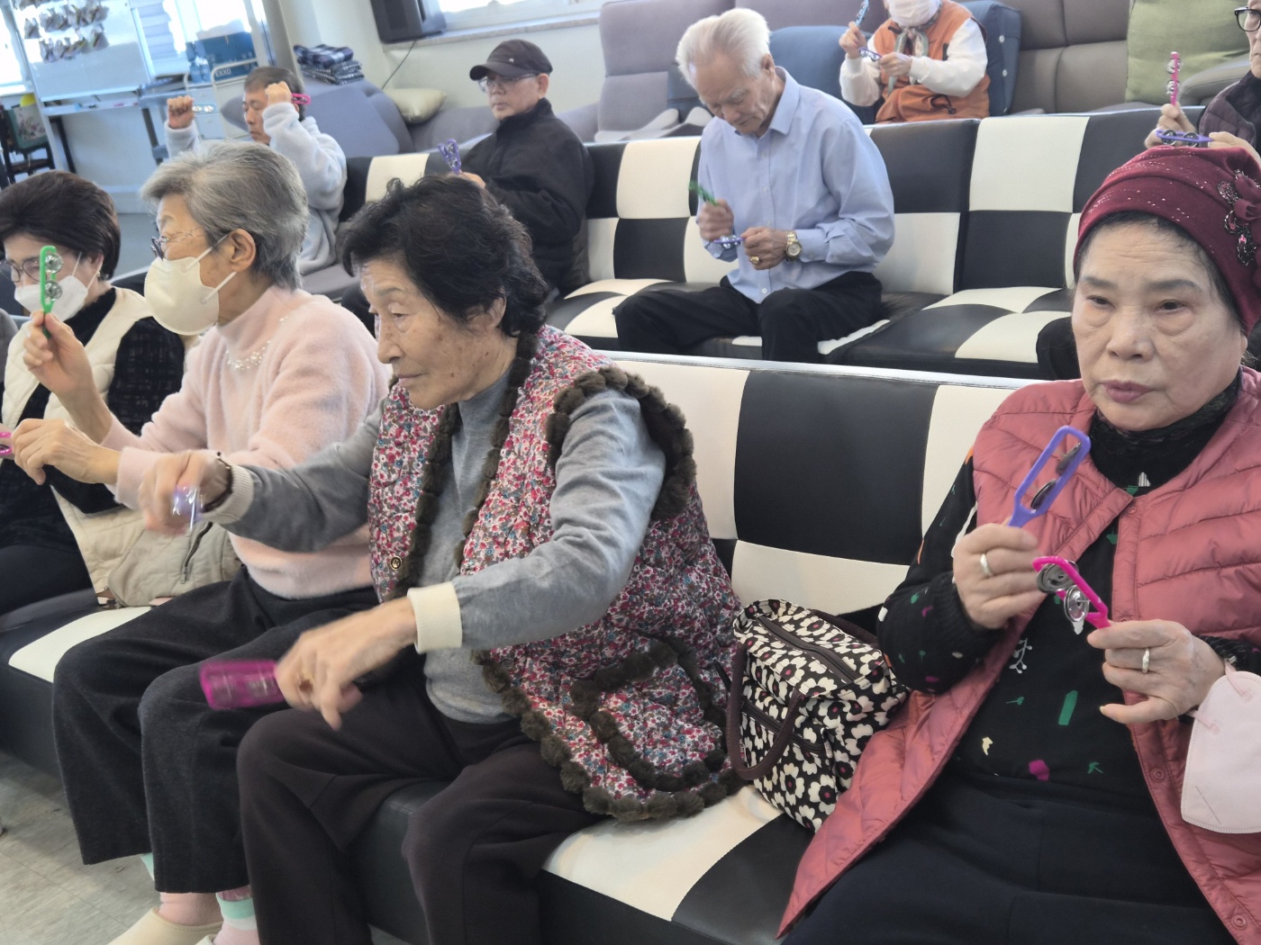 /user/g/gooddaycare/editor/2511/7996c496e5aa45557a8ac17d3940f196_1763433917_7136.jpg 이미지크게보기