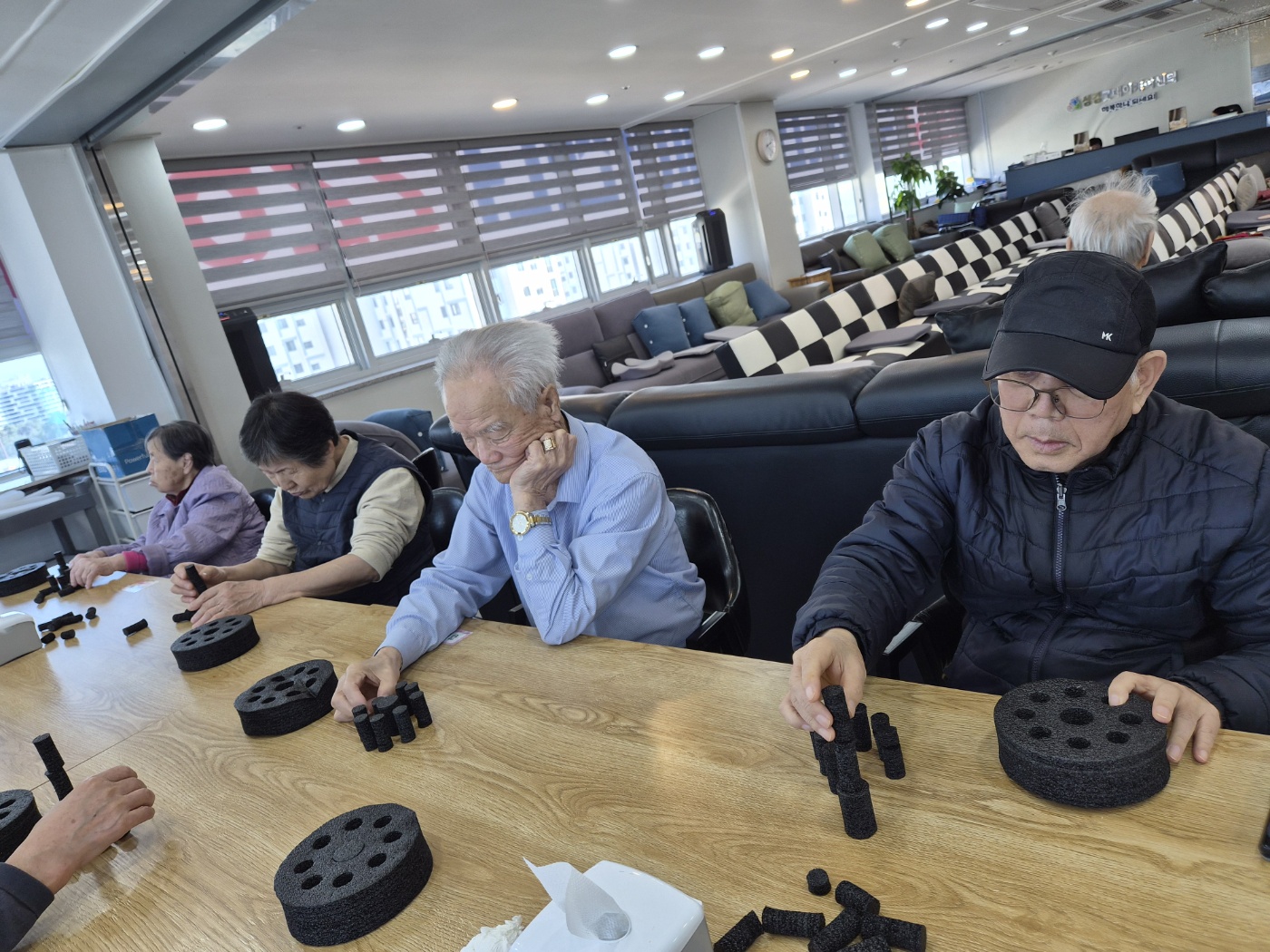 /user/g/gooddaycare/editor/2511/7996c496e5aa45557a8ac17d3940f196_1763441854_3006.jpg 이미지크게보기