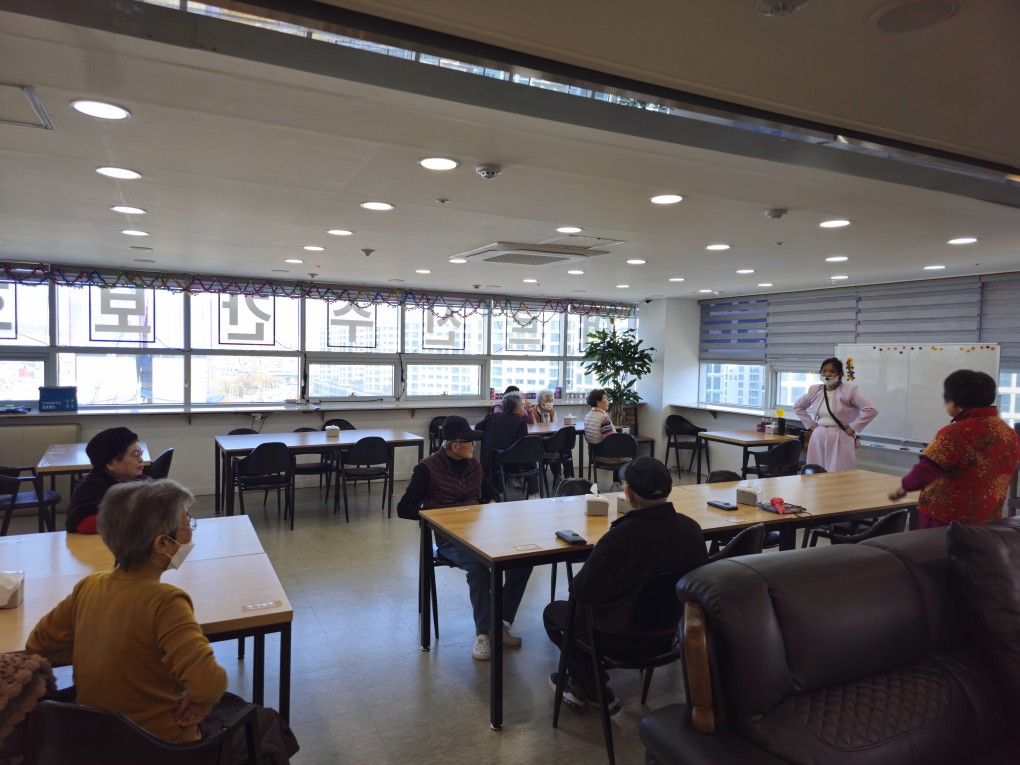 /user/g/gooddaycare/editor/2511/7996c496e5aa45557a8ac17d3940f196_1763442689_2799.jpg 이미지크게보기