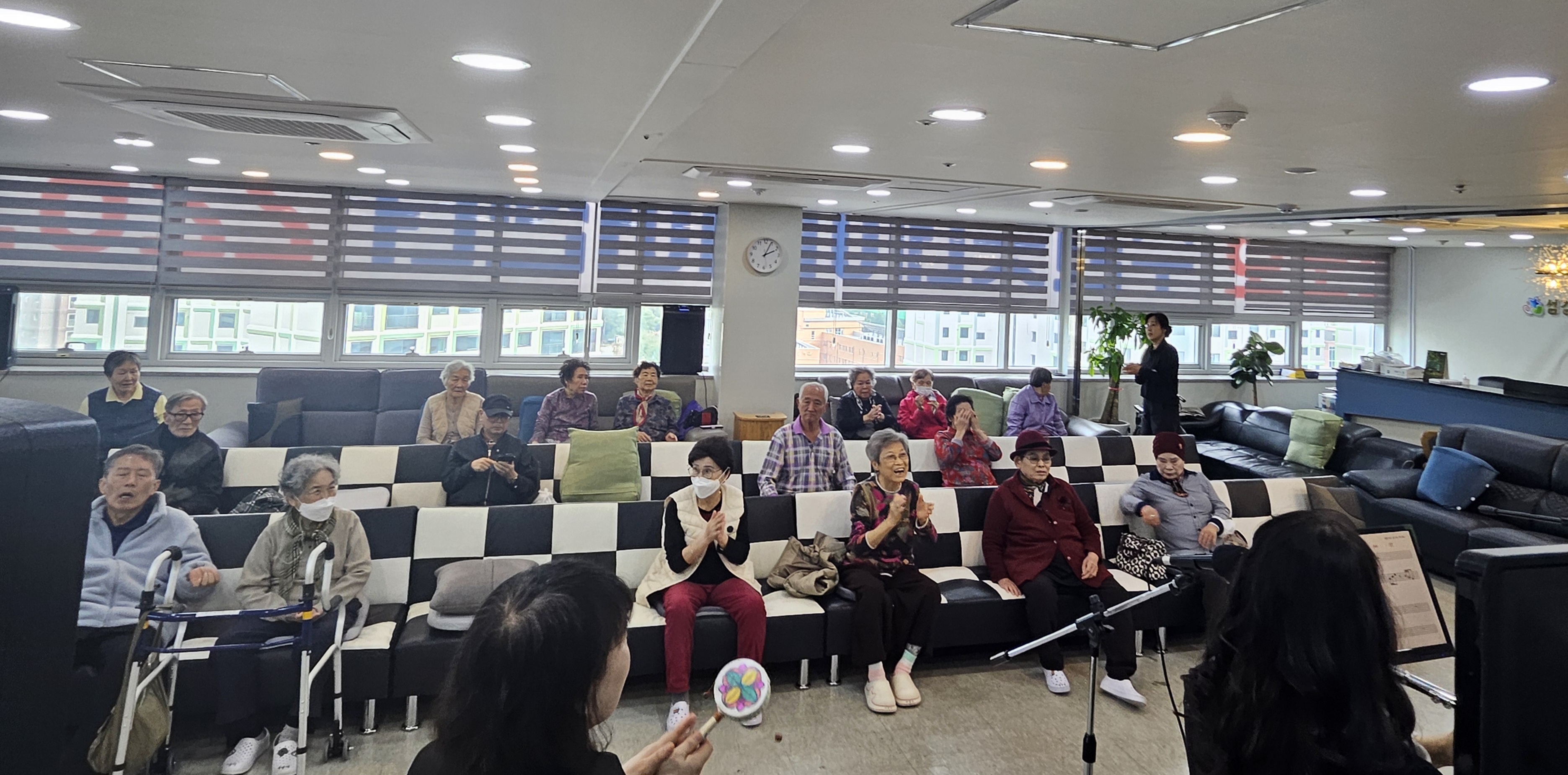 /user/g/gooddaycare/editor/2511/7f05996b1c401c896005c71adbedf8fd_1762308881_6697.jpg 이미지크게보기