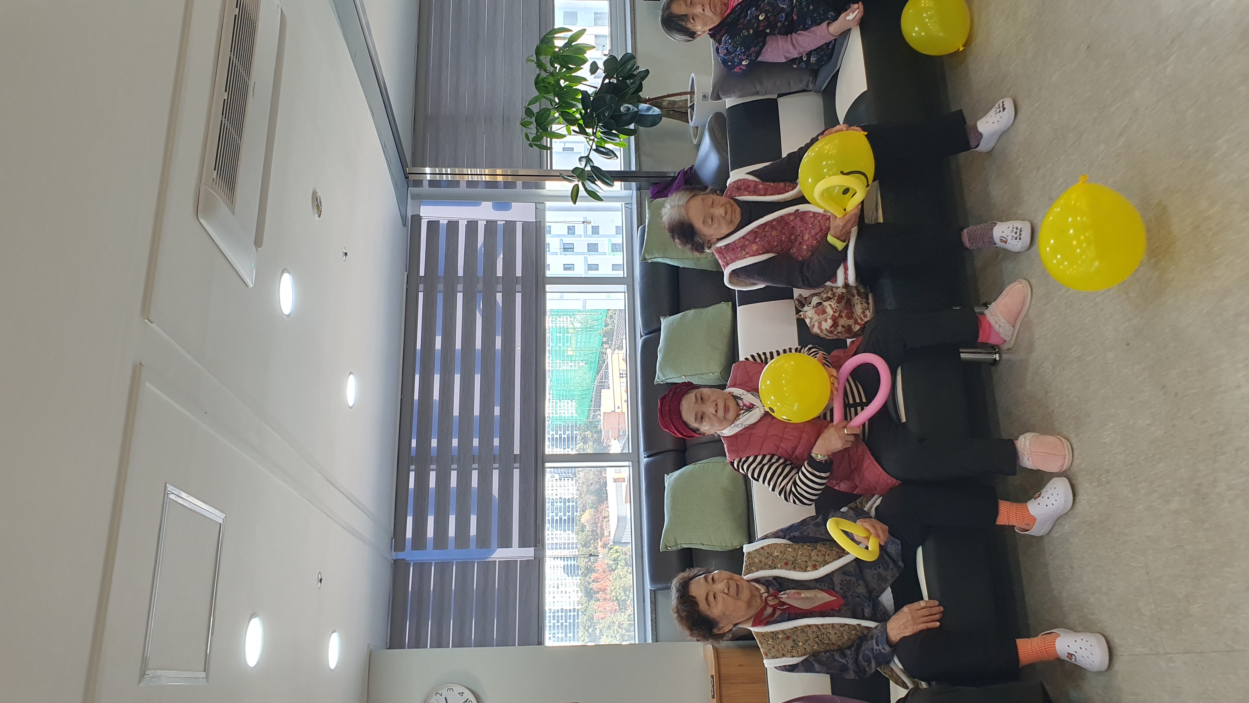 /user/g/gooddaycare/editor/2512/c6220322ed8be71b33332ff48dfb06f4_1766385764_45.jpg 이미지크게보기