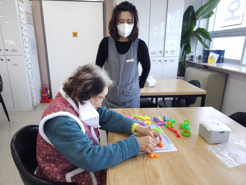 /user/g/gooddaycare/editor/2512/c6220322ed8be71b33332ff48dfb06f4_1766385822_4143.jpg 이미지크게보기