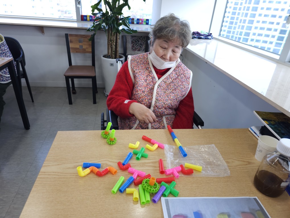 /user/g/gooddaycare/editor/2512/c6220322ed8be71b33332ff48dfb06f4_1766385823_2781.jpg 이미지크게보기