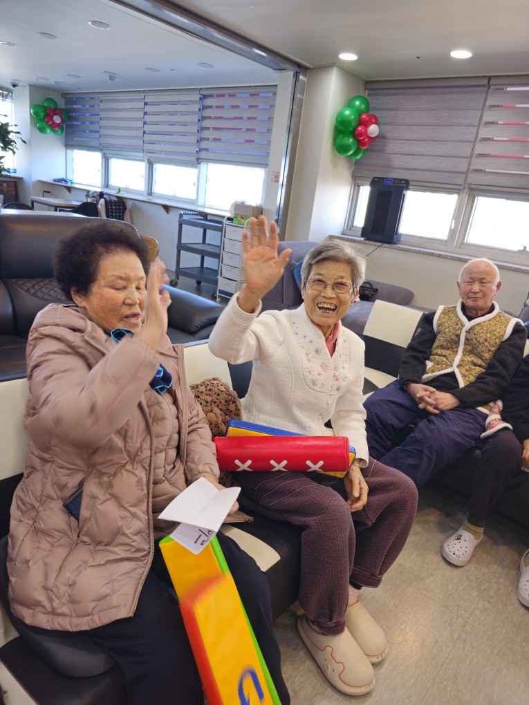 /user/g/gooddaycare/editor/2512/c6220322ed8be71b33332ff48dfb06f4_1766385883_0026.jpg 이미지크게보기