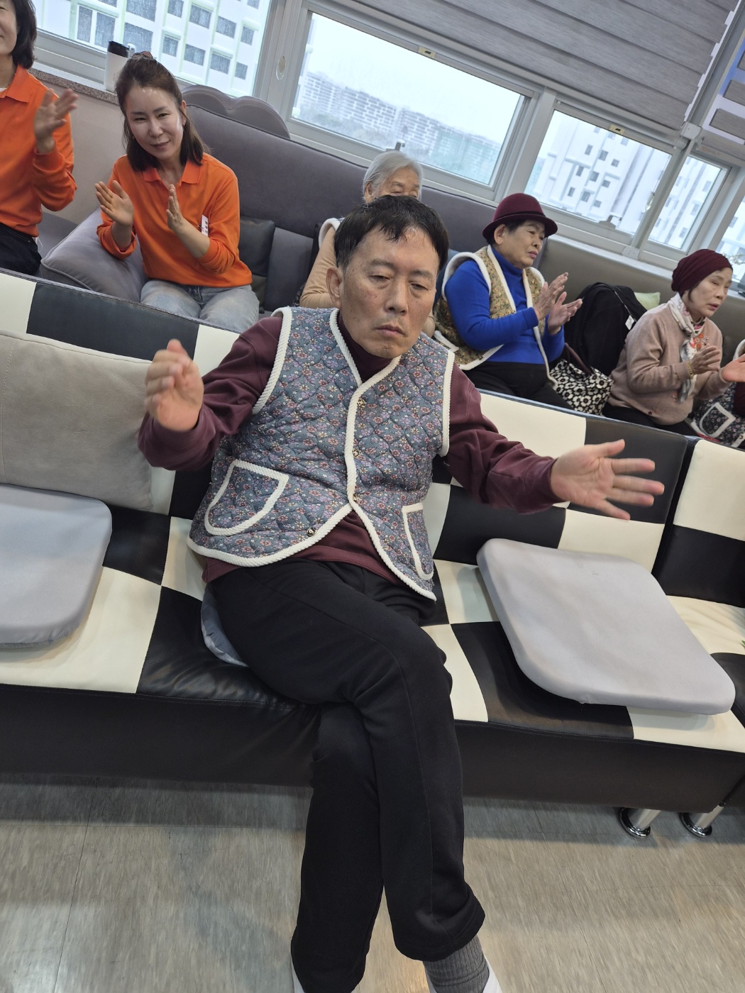 /user/g/gooddaycare/editor/2604/e49147b9cab169587c4296a445e9cbcd_1776749321_8668.jpg 이미지크게보기